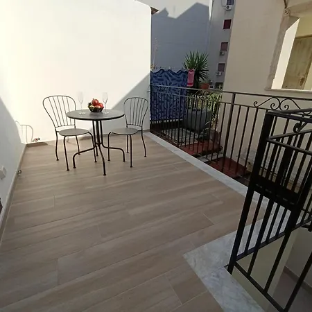 Apartment Porta D'ossuna 3 By World *